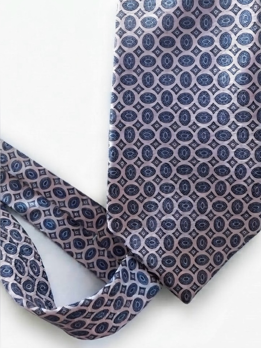 Geoffrey Beene Men’s Silk Tie Pink Blue Geometric Print Necktie